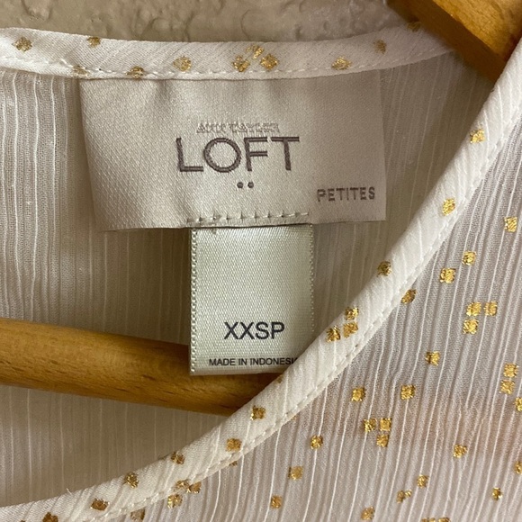 ANN Taylor Loft semi sheer cream and gold metallic tiered sleeveless top blouse - Picture 2 of 5